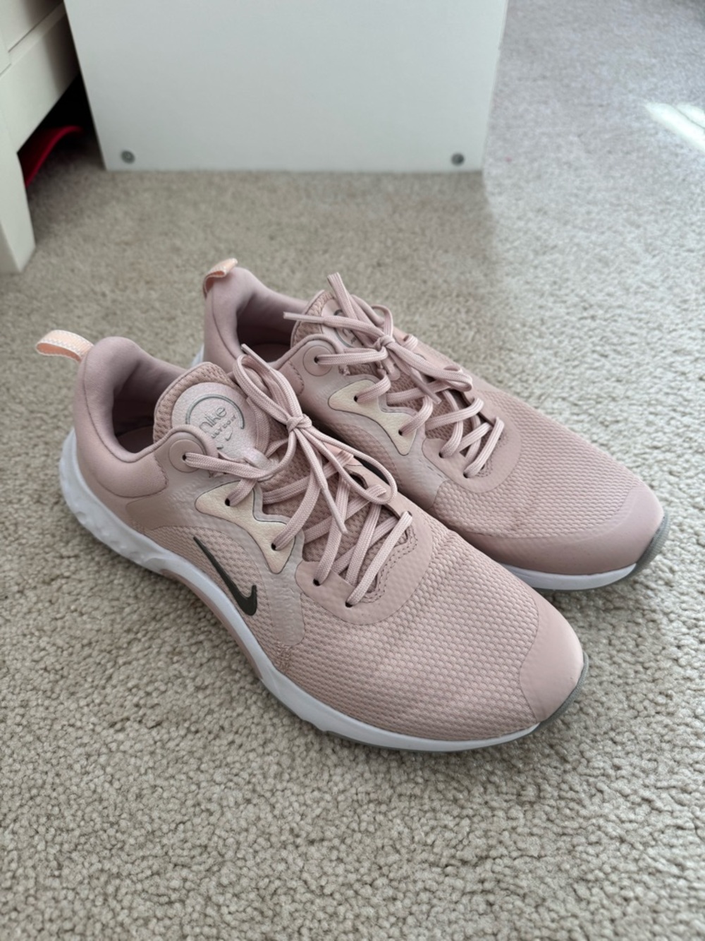 Nike Women's Light Pink Athletic Running Shoes